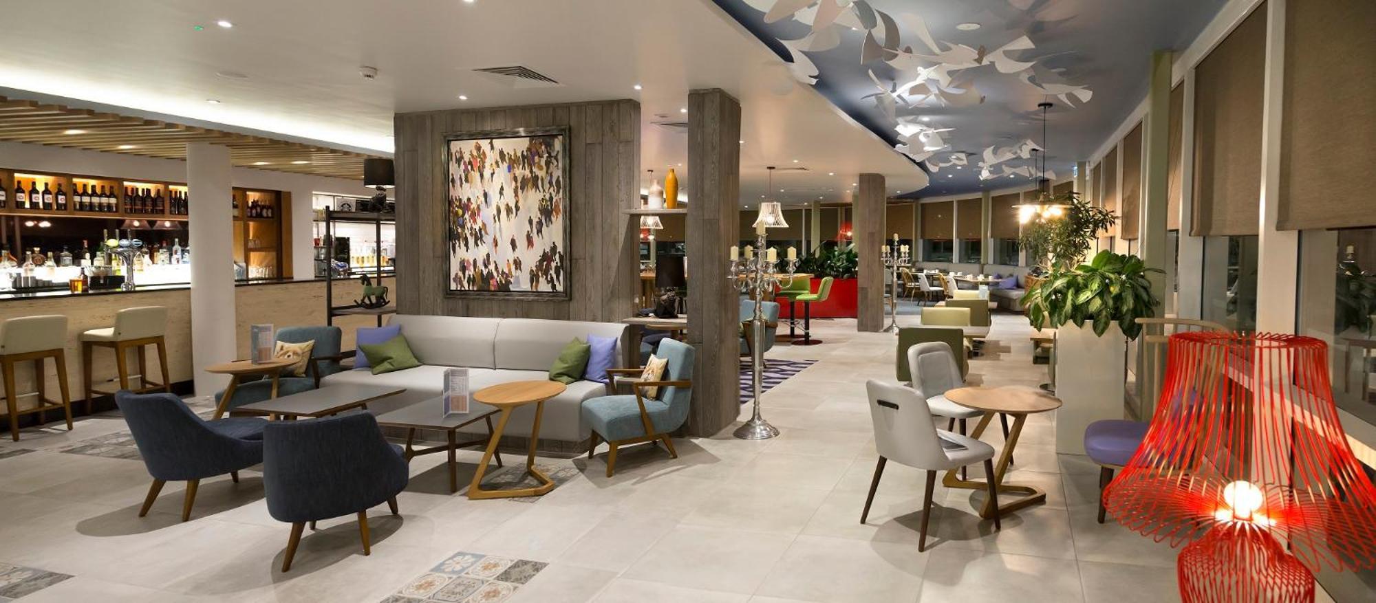 Holiday Inn Salisbury - Stonehenge, an IHG Hotel Amesbury Exterior foto